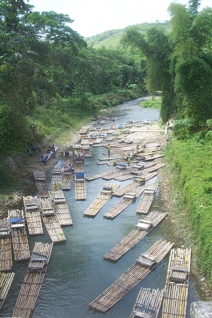 Bambusové rafty na řece Rio Grande River
